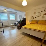 Neuf Entierement Equipe Proche Centre Διαμέρισμα *