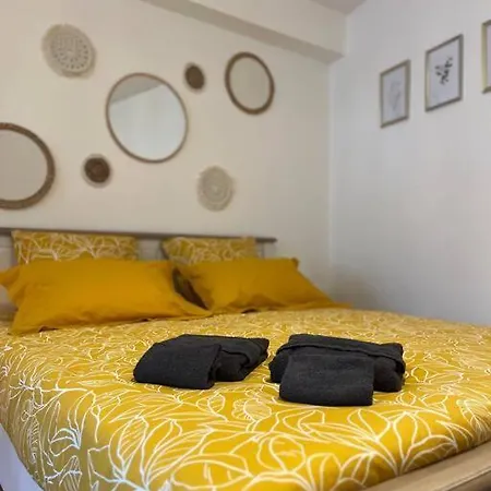 Apartment Neuf Entierement Equipe Proche Centre