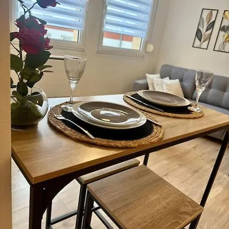 Apartment Neuf Entierement Equipe Proche Centre
