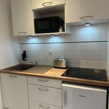 Apartment Neuf Entierement Equipe Proche Centre *